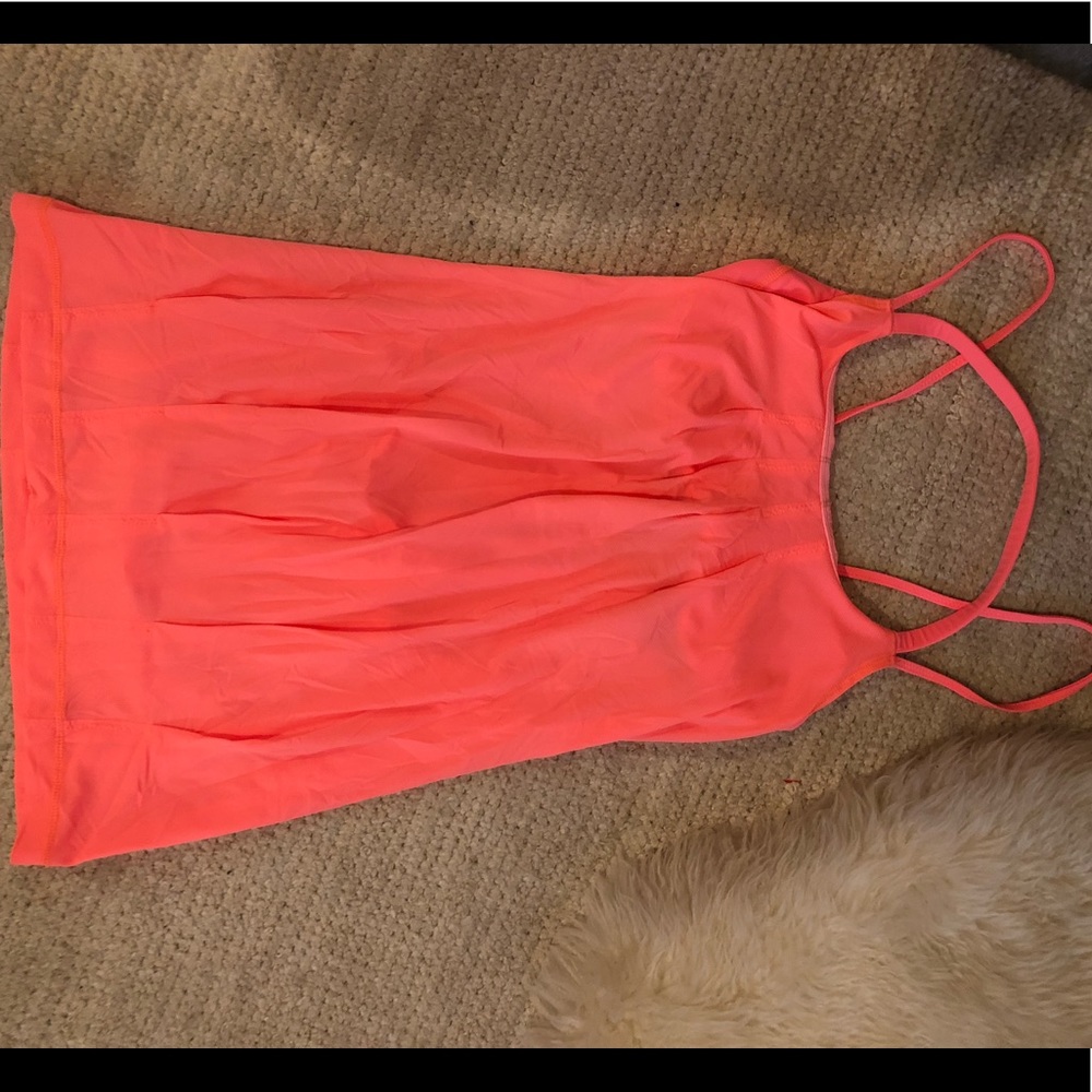 Lululemon tank!